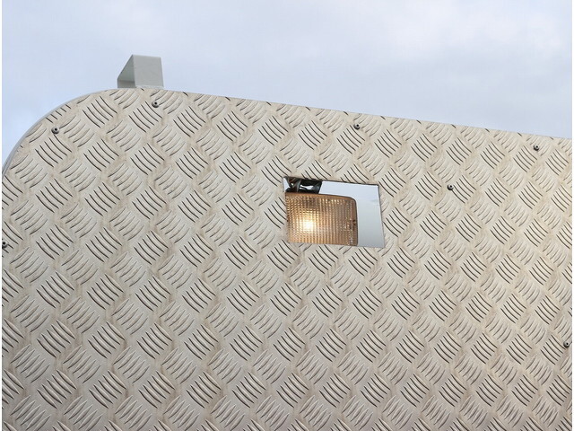 いすゞエルフダブルキャブ（Wキャブ）小型（2t・3t）[写真19]