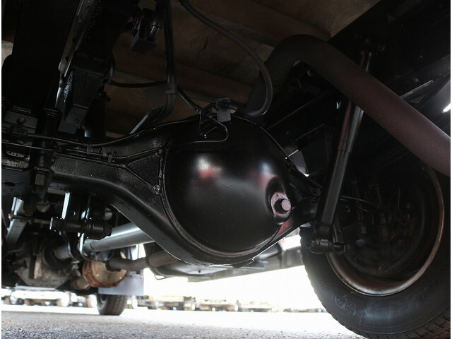 いすゞエルフダブルキャブ（Wキャブ）小型（2t・3t）[写真23]