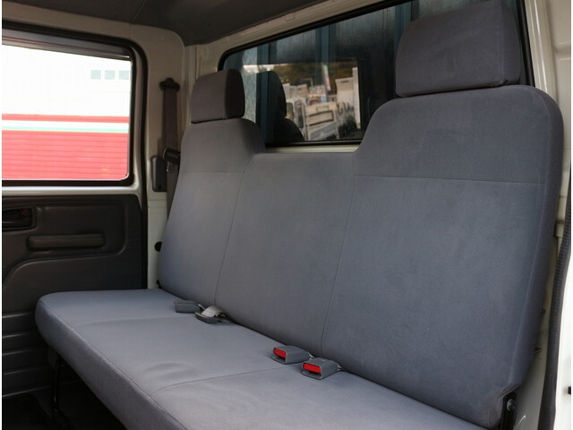 いすゞエルフダブルキャブ（Wキャブ）小型（2t・3t）[写真39]