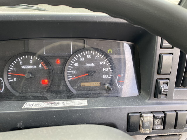 いすゞエルフ平ボディ小型（2t・3t）[写真14]