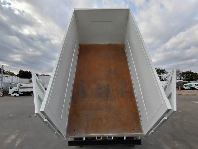 三菱ふそうキャンター深ダンプ（土砂禁ダンプ）小型（2t・3t）[写真09]