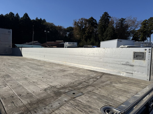 三菱ふそうスーパーグレートクレーン4段大型（10t）[写真12]