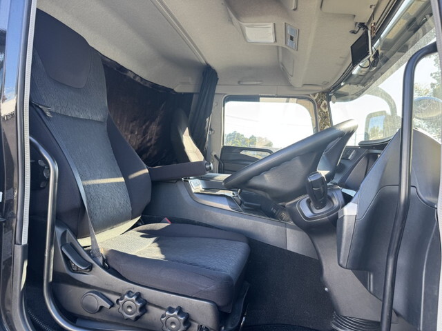 三菱ふそうスーパーグレートクレーン4段大型（10t）[写真18]