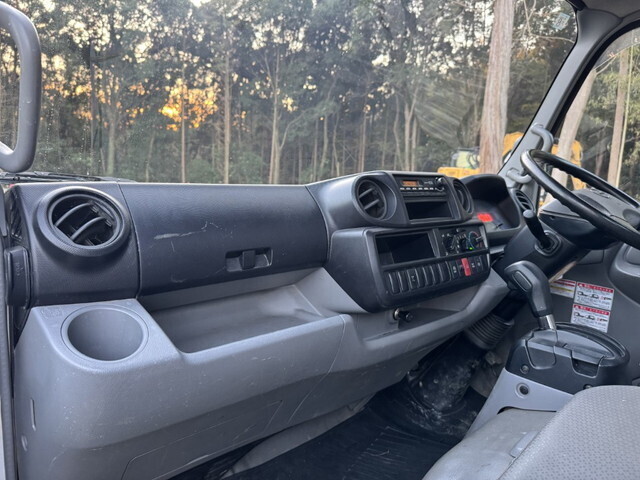 日野デュトロクレーン4段小型（2t・3t）[写真25]