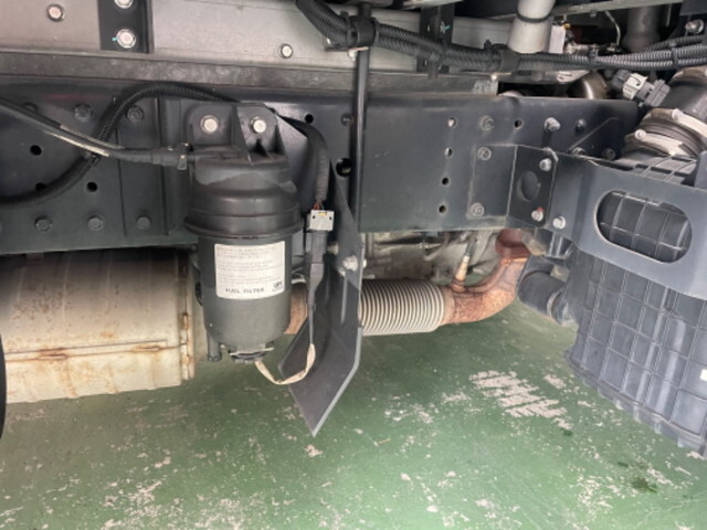 三菱ふそうキャンター冷凍車（冷蔵車）小型（2t・3t）[写真23]