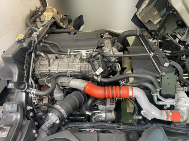 三菱ふそうキャンター冷凍車（冷蔵車）小型（2t・3t）[写真32]