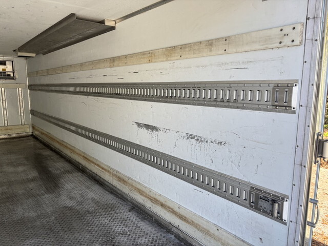 日野レンジャー冷凍車（冷蔵車）中型（4t）[写真14]