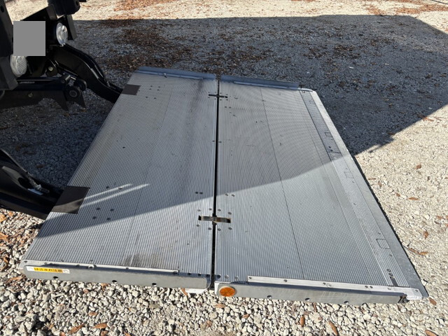 日野レンジャー冷凍車（冷蔵車）中型（4t）[写真16]