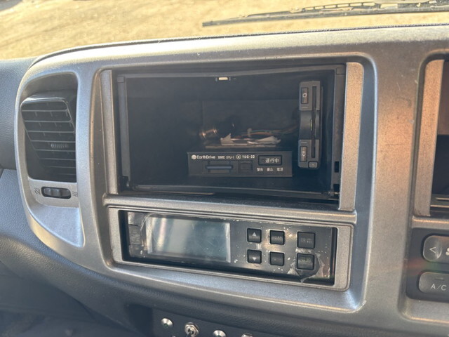 日野レンジャー冷凍車（冷蔵車）中型（4t）[写真26]