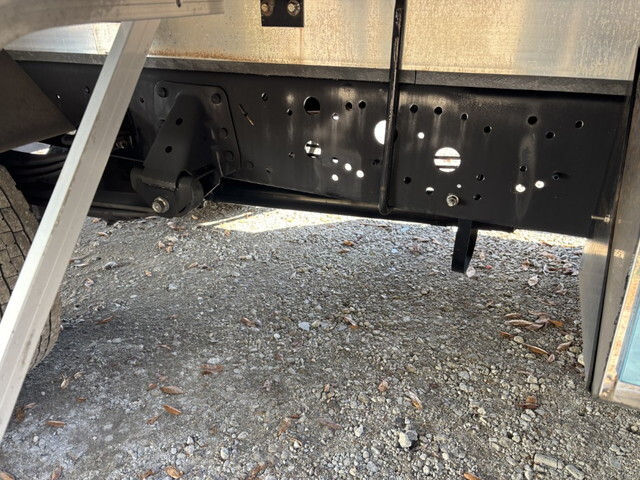 日野レンジャー冷凍車（冷蔵車）中型（4t）[写真36]