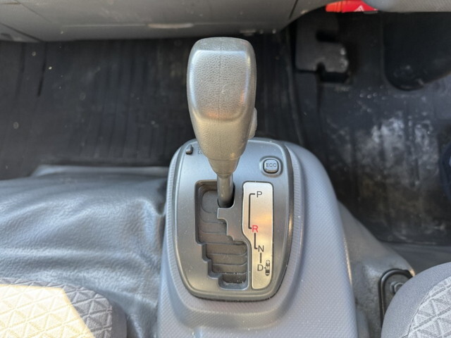 いすゞエルフ冷凍車（冷蔵車）小型（2t・3t）[写真25]