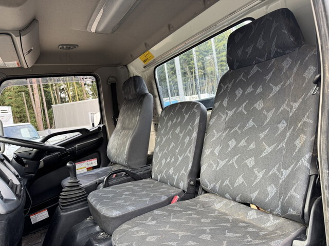 日野レンジャーアルミブロック中型（4t）[写真19]