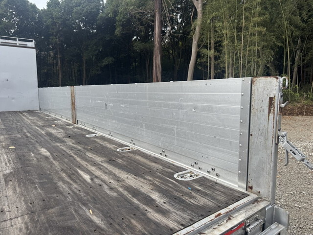 三菱ふそうファイターアルミブロック中型（4t）[写真10]