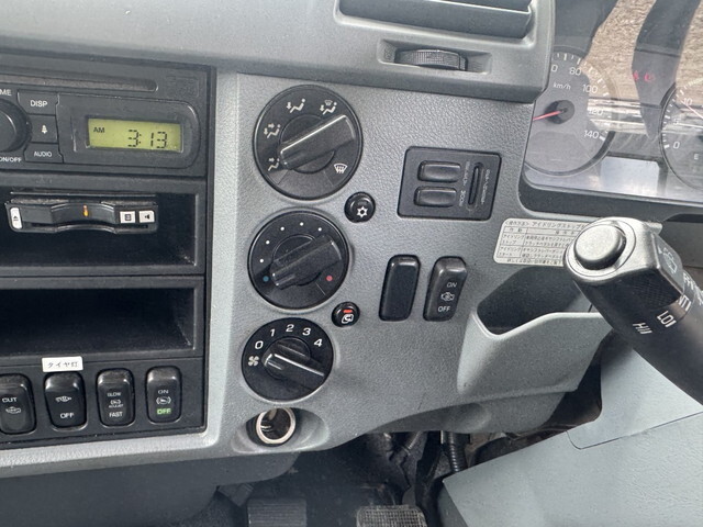 三菱ふそうファイターアルミブロック中型（4t）[写真18]