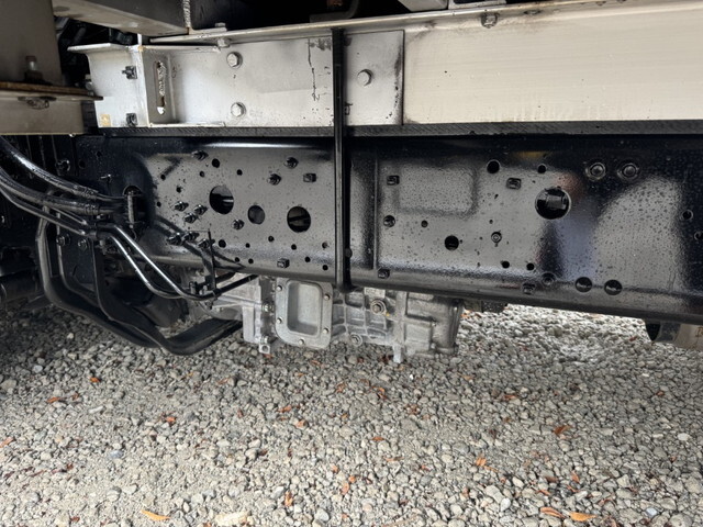 三菱ふそうファイターアルミブロック中型（4t）[写真27]