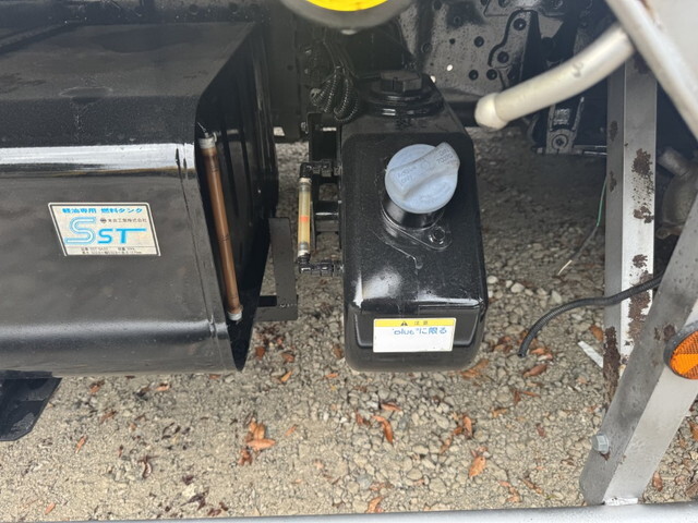 三菱ふそうファイターアルミブロック中型（4t）[写真30]