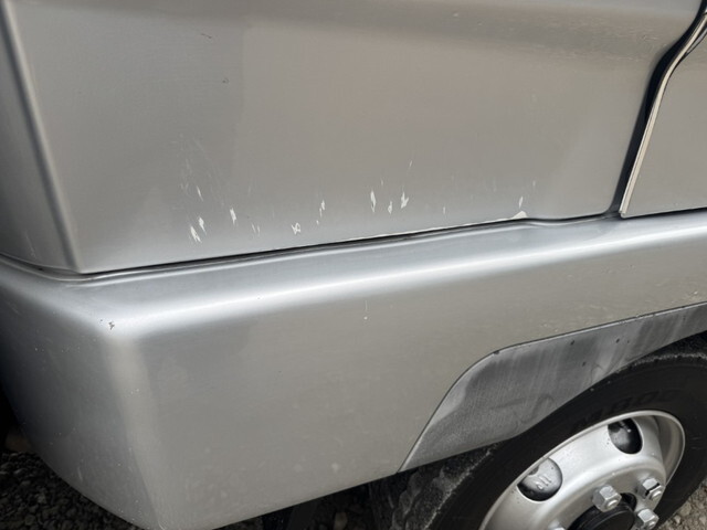 三菱ふそうファイターアルミブロック中型（4t）[写真35]