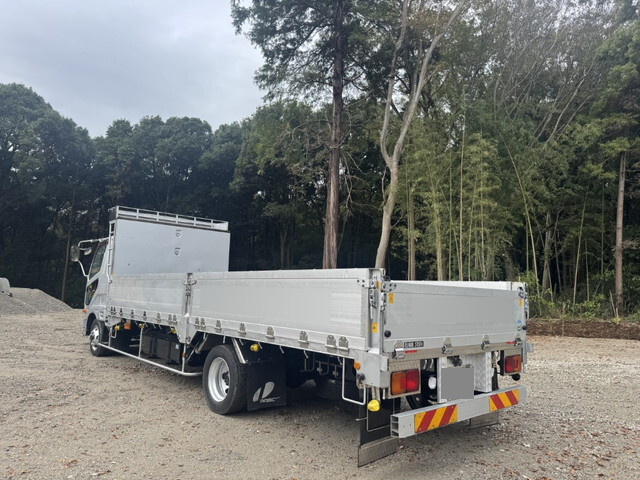 三菱ふそうファイターアルミブロック中型（4t）[写真04]