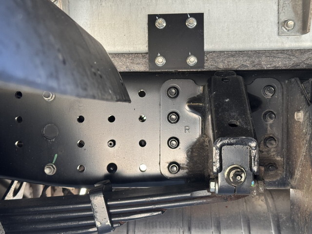 三菱ふそうキャンターアルミバン小型（2t・3t）[写真27]