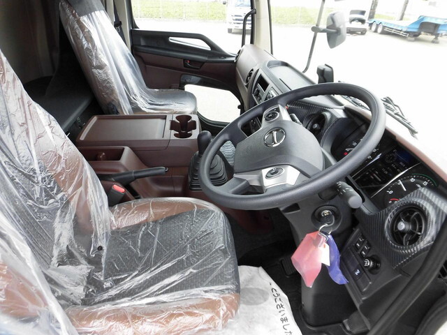 日野レンジャーアルミウイング中型（4t）[写真15]