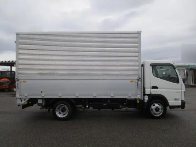 三菱ふそうキャンターアルミウイング小型（2t・3t）[写真07]