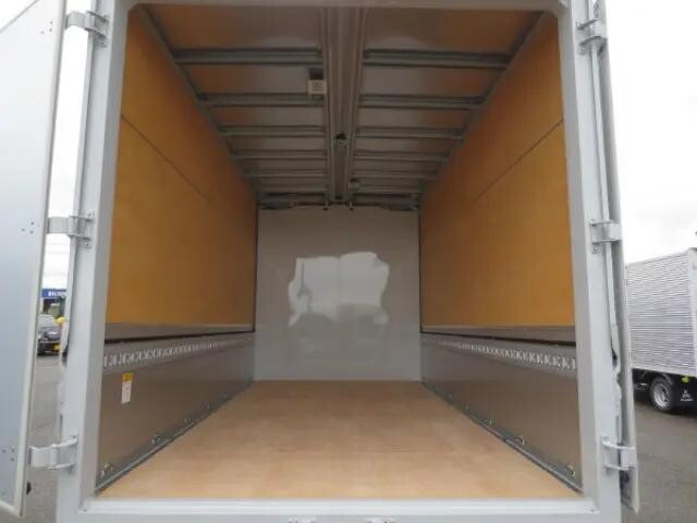 三菱ふそうキャンターアルミウイング小型（2t・3t）[写真09]