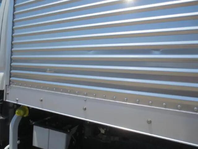 日野デュトロアルミバン小型（2t・3t）[写真15]