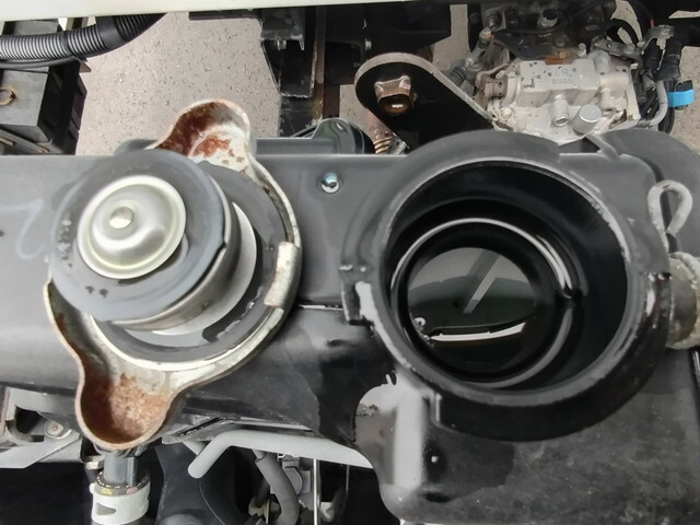 三菱ふそうキャンターアルミウイング小型（2t・3t）[写真13]