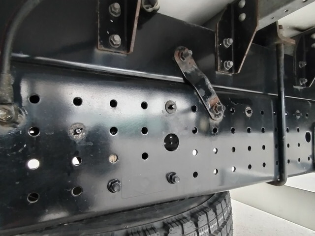 三菱ふそうキャンターアルミウイング小型（2t・3t）[写真17]