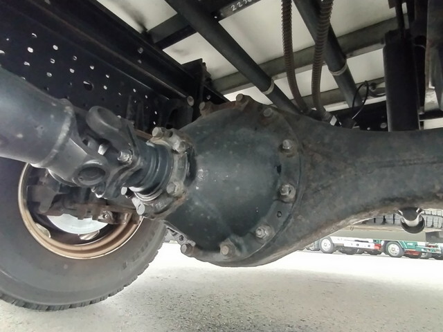 三菱ふそうキャンターアルミウイング小型（2t・3t）[写真18]