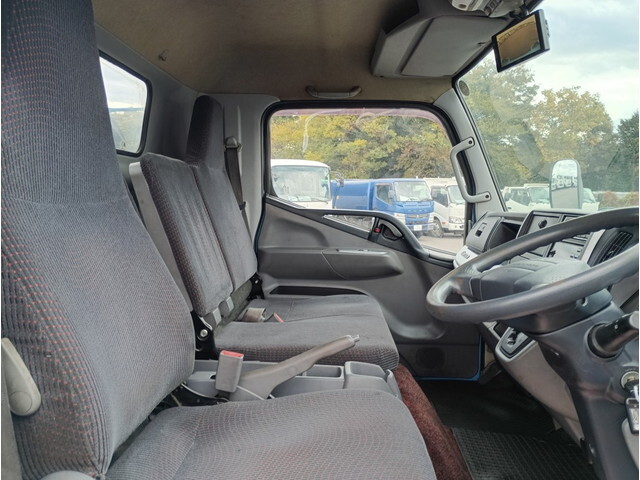 三菱ふそうキャンターパッカー車（塵芥車）小型（2t・3t）[写真23]