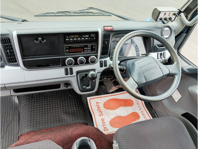 三菱ふそうキャンターパッカー車（塵芥車）小型（2t・3t）[写真25]