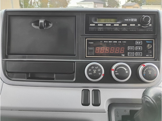 三菱ふそうキャンターパッカー車（塵芥車）小型（2t・3t）[写真27]