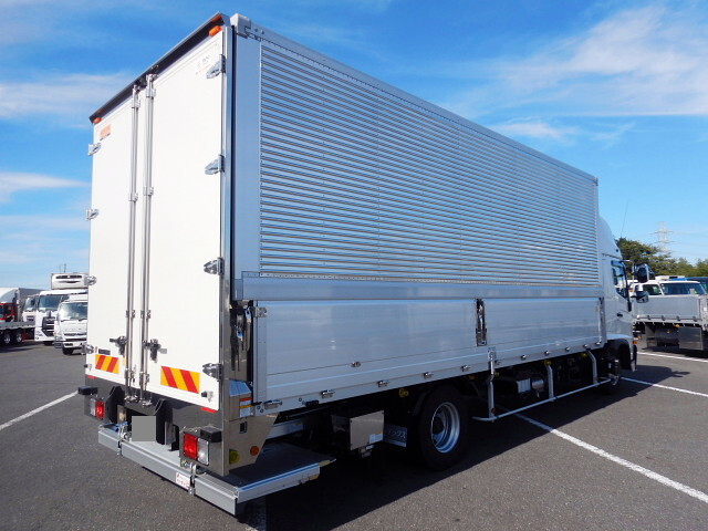 日野レンジャーアルミウイング中型（4t）[写真02]