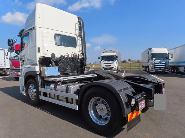 日野プロフィアトレーラーヘッド（トラクターヘッド）大型（10t）[写真03]