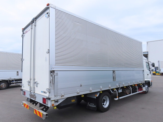 日野レンジャーアルミウイング中型（4t）[写真02]