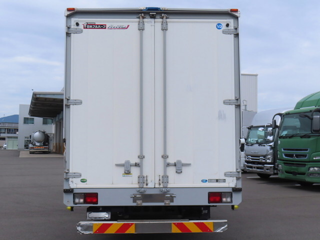 日野レンジャーアルミウイング中型（4t）[写真05]