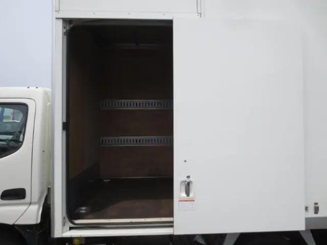 トヨタダイナアルミバン小型（2t・3t）[写真10]