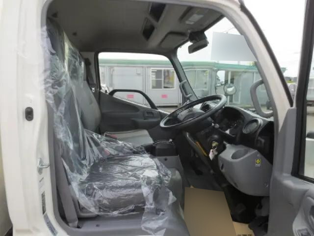 トヨタダイナアルミバン小型（2t・3t）[写真12]