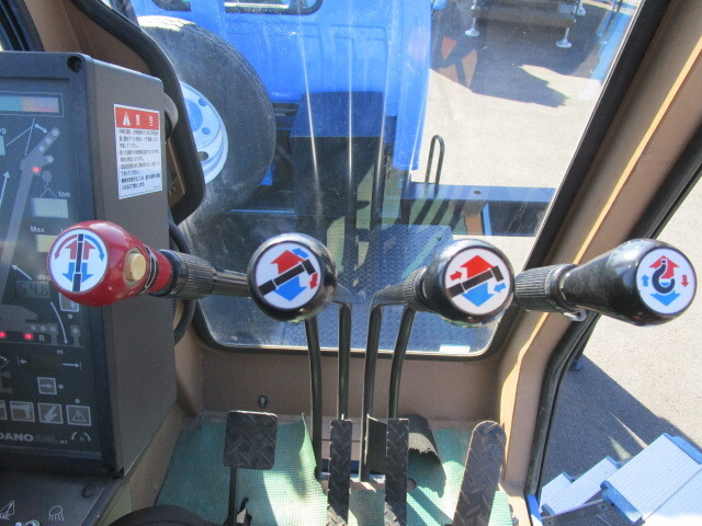 いすゞエルフトラッククレーン小型（2t・3t）[写真25]