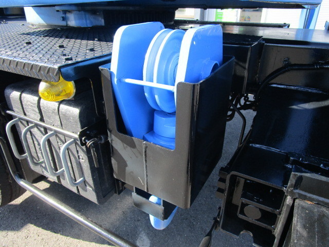 いすゞエルフトラッククレーン小型（2t・3t）[写真30]