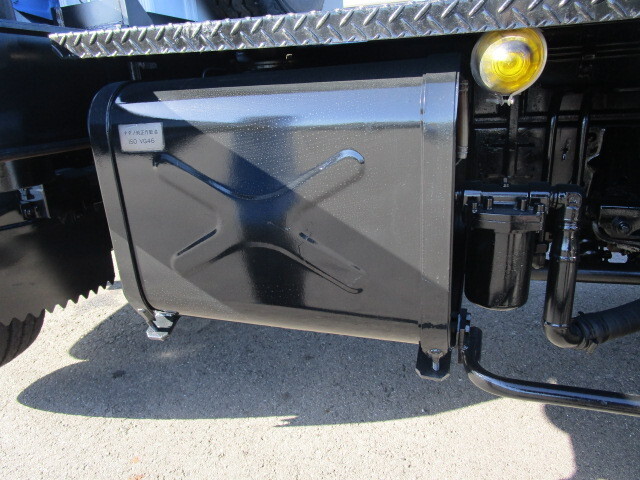 いすゞエルフトラッククレーン小型（2t・3t）[写真39]