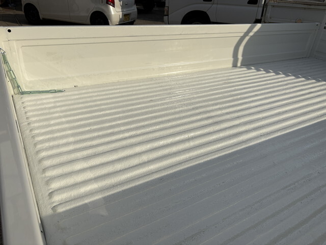 トヨタトヨエース平ボディ小型（2t・3t）[写真17]