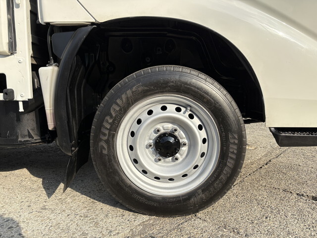 トヨタトヨエース平ボディ小型（2t・3t）[写真23]