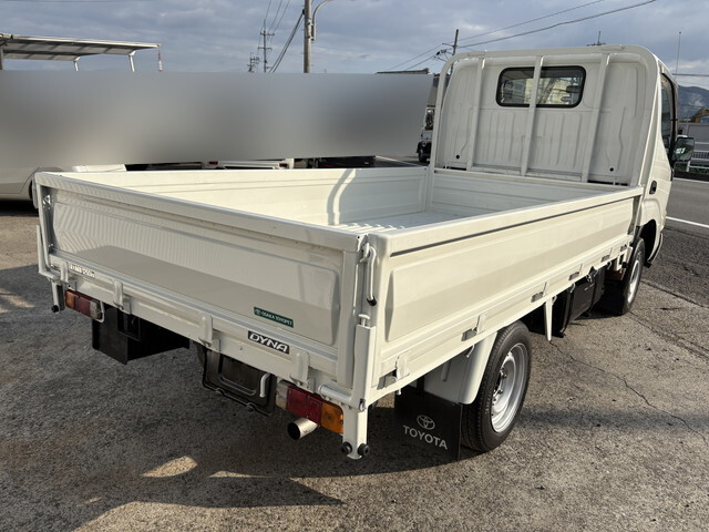トヨタトヨエース平ボディ小型（2t・3t）[写真04]