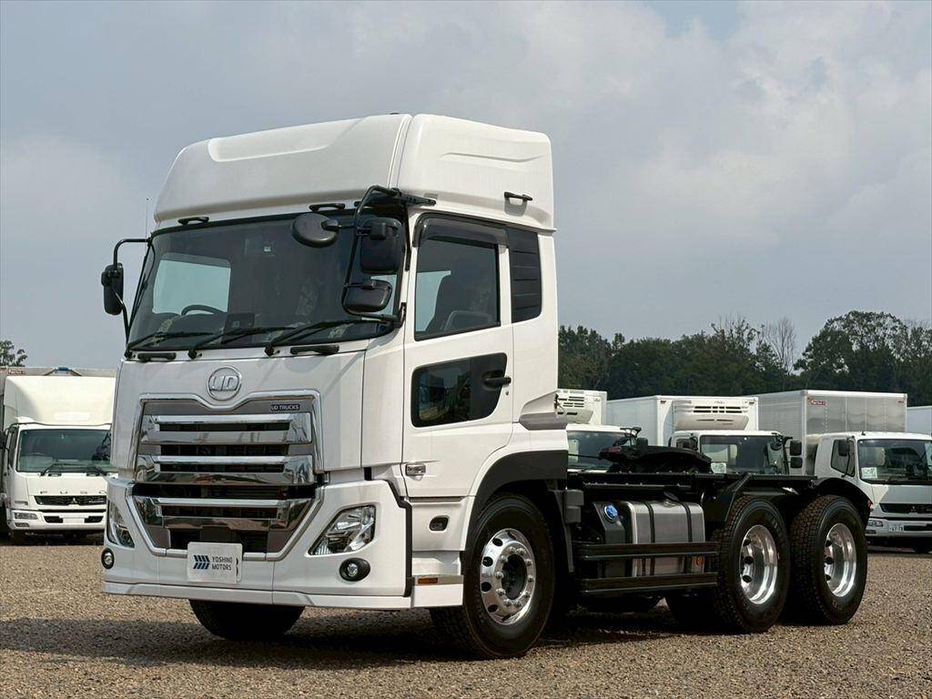 UDトラックスクオントレーラーヘッド（トラクターヘッド）2025年(令和7年)2DG-GW6EAH