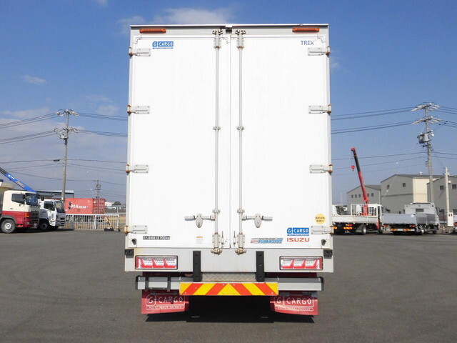 いすゞギガアルミウイング大型（10t）[写真06]