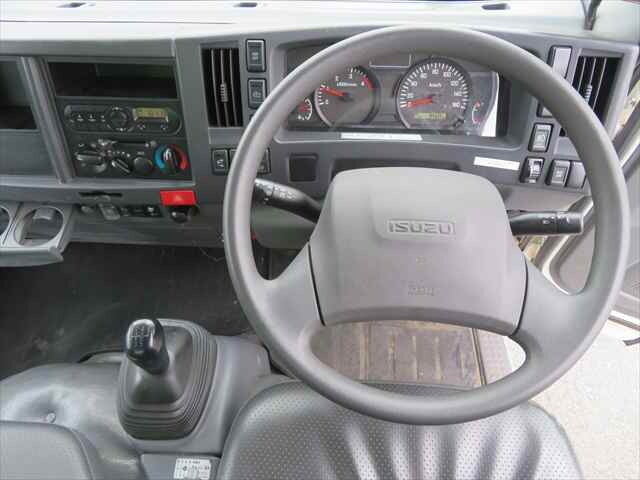 いすゞエルフパッカー車（塵芥車）小型（2t・3t）[写真32]