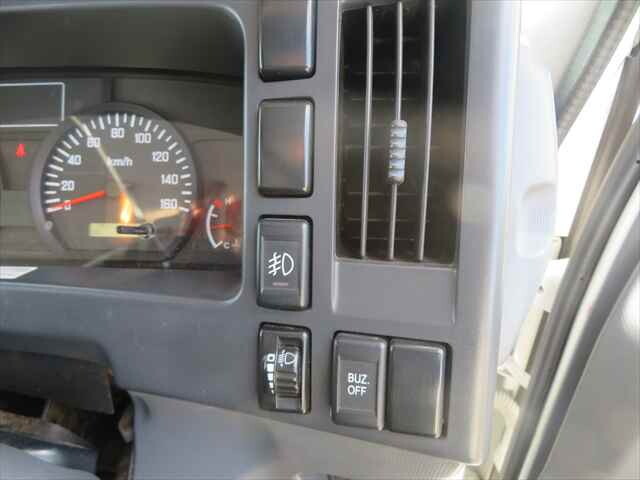 いすゞエルフパッカー車（塵芥車）小型（2t・3t）[写真26]