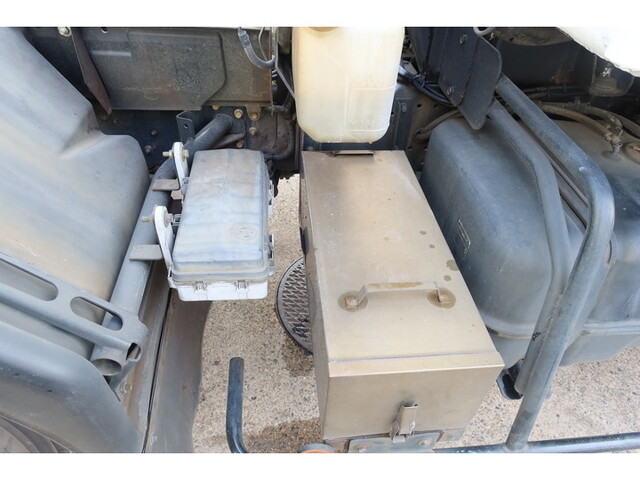 いすゞフォワードパッカー車（塵芥車）中型（4t）[写真26]